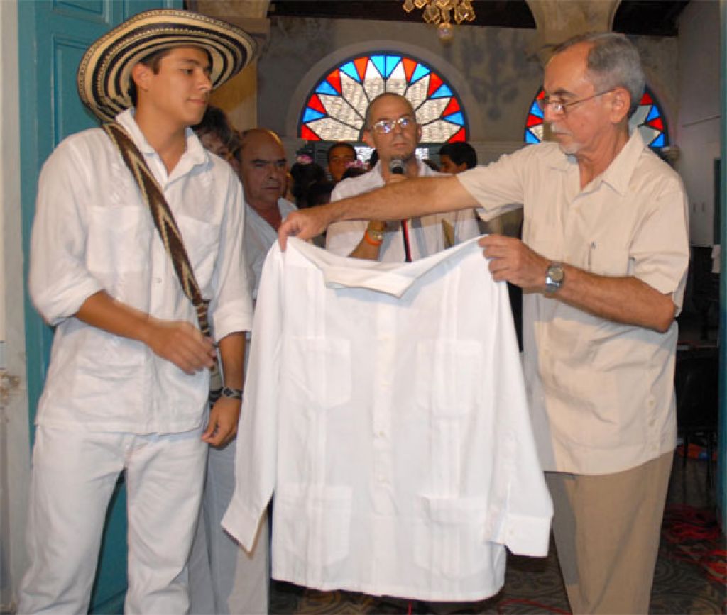 guayabera colombiana