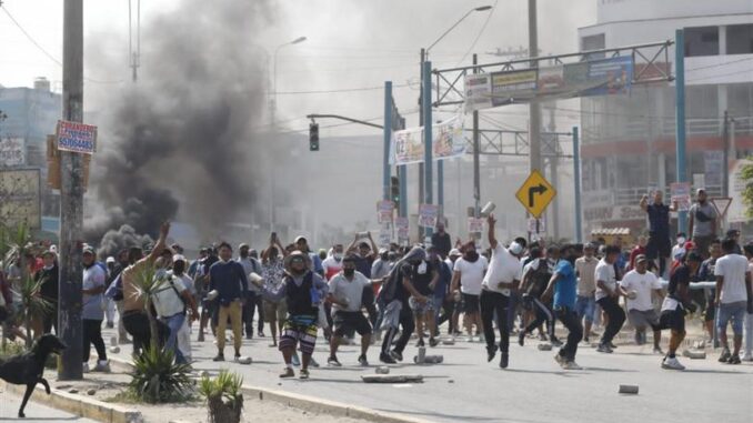 Castillo Decreta Toque De Queda En Lima Y Callao Cuba Si