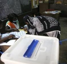 La tensa situación política del país ha provocado la baja afluencia a las urnas. Foto: EFE