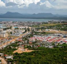 Fotografía de archivo de la ciudad costera de Gibara, ubicada en el norte de la provincia de Holguín, Cuba, declarada en cuarentena como parte de las medidas que adopta el Gobierno cubano para el enfrentamiento a la pandemia de COVD-19, el 11 de abril de 2020.
