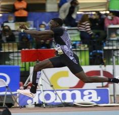 Lázaro Martínez es el que mejor llega al comandar a los inscritos en el triple masculino con 17.21 metros. Foto: Milan Ruzic.