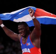 Mijaín se inscribió como el mejor luchador de la historia olímpica y el mejor deportista cubano de todos los tiempos. 
