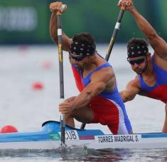 Serguey y Fernando materializaron el tiempo más rápido de una canoa biplaza en el contexto olímpico. Foto: Cortesía del colega Jesús Muñoz. 
