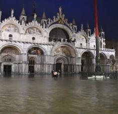 El mes de junio es una época del año en la que este tipo de inundaciones no son habituales, según los especialistas. Foto: @Meganoticias19