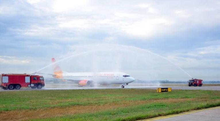 La aerolínea haitiana Sunrise Airways anunció que operará un solo vuelo semanal a Cuba. Foto: Archivo/RHC.