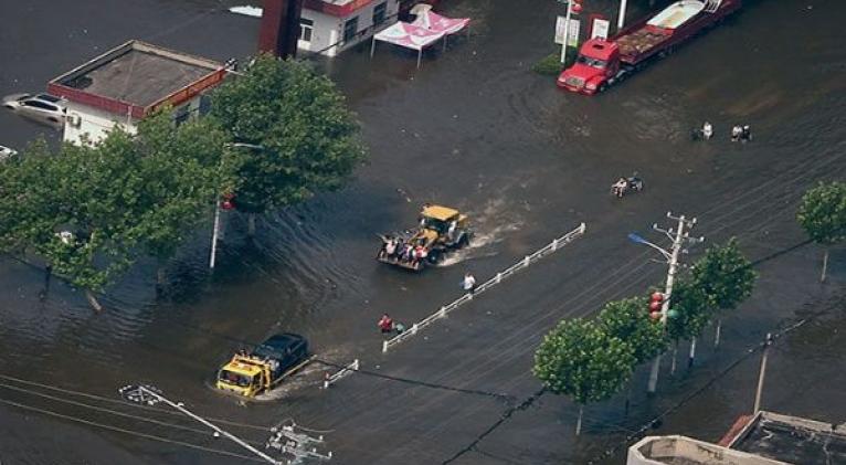 El tifón In-fa provocó severas inundaciones a su paso por la provincia china de Henan. Foto: Xinhua