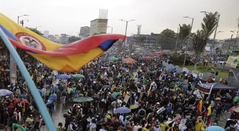 Desde el 28 de abril se vienen llevando a cabo movilizaciones en las principales ciudades del país contra el presidente Duque. Foto: EFE