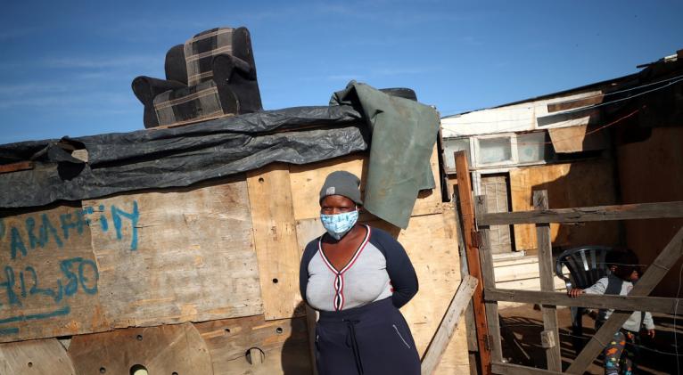 El impacto económico de la pandemia podría borrar los avances logrados en los últimos años por los países pobres, advierte el presidente de la institución. Foto: Reuters.