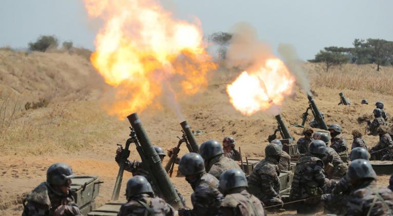 Este martes, los militares norcoreanos destruyeron la oficina de enlace intercoreana, cortando todas las líneas de comunicación con el país vecino. Foto: Reuters.