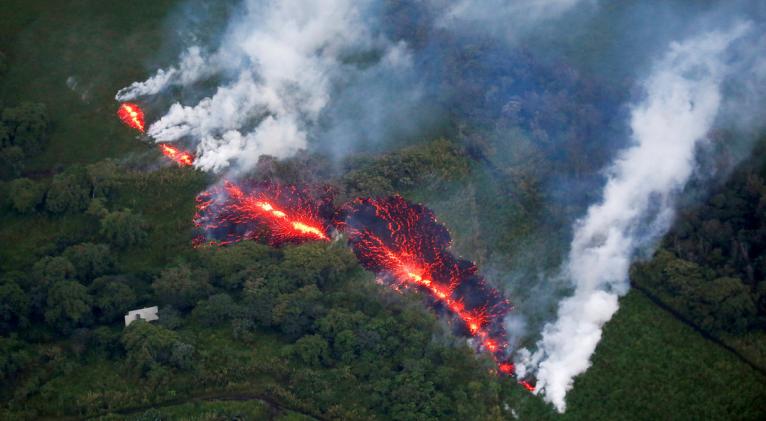 El Kilauea es considerado como uno de los volcanes más activos del mundo. Su última gran erupción se produjo en diciembre del año pasado. Desde entonces, había permanecido en 'silencio' hasta ahora.Foto: Reuters.