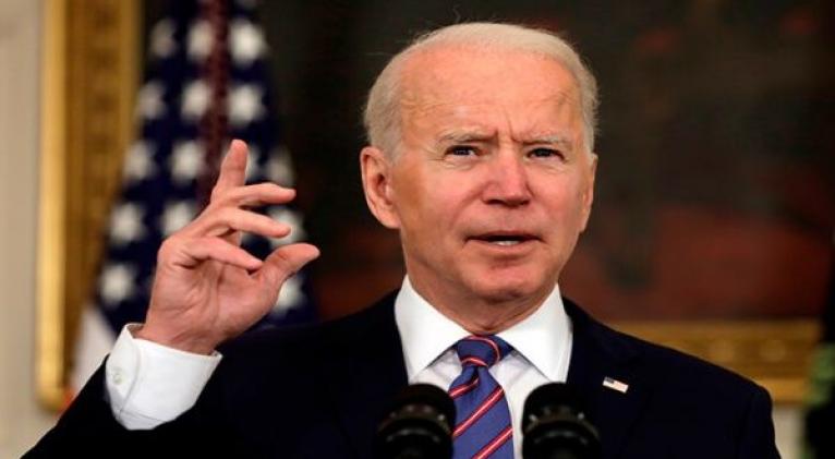Joe Biden calificó de innecesarias y desmedidas las sanciones contra funcionarios de la CPI. Foto: EFE