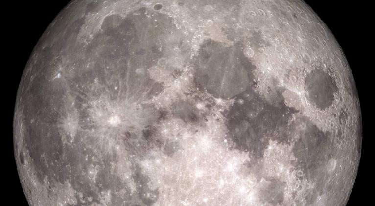 El hallazgo podría refutar la hipótesis de que la Luna se separó de la corteza terrestre hace 4.5000 millones de años tras la colisión con el protoplaneta Theia. Foto: Nasa.gov