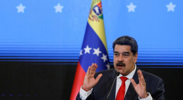 El presidente venezolano le pidió a Biden "una rectificación profunda y de fondo", que permita el mejoramiento de las relaciones entre ambos países. Foto: Reuters. 