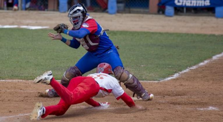 Granma y Matanzas, finalistas de la temporada precedente, nuevamente aparecen entre los favoritos a los play off de esta 61 Serie Nacional. Foto: Ismael Francisco González 