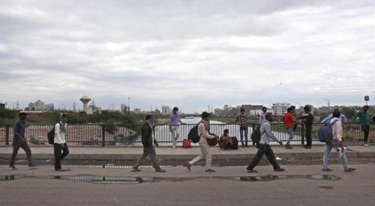 El Comité Internacional de la Cruz Roja (CICR) considera a los migrantes como parte de los grupos más vulnerables ante la emergencia por la pandemia. Foto: EFE.