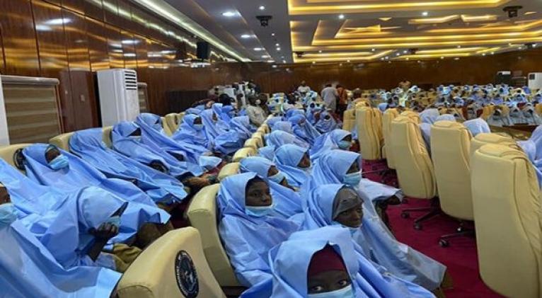 La niñas fueron recibidas en la casa de gobierno del estado nigeriano de Zamfara. Foto: @daily_trust