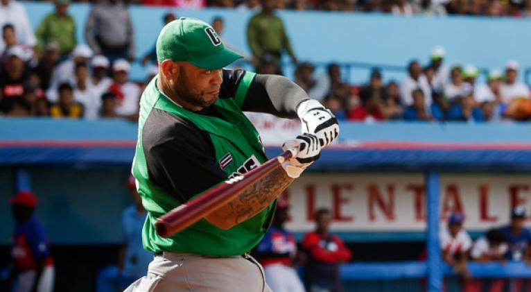 El cienfueguero Pavel Quesada pudiera tener oportunidad de reeditar su cetro en el Derby de jonrones. Foto: Calixto N. Llanes