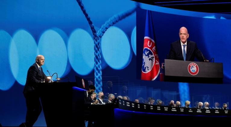 El presidente de la FIFA, Gianni Infantino, durante el 45 Congreso Ordinario de la UEFA, Montreux (Suiza), el 20 de abril de 2021. Foto: Richard Juilliart / UEFA / Reuters