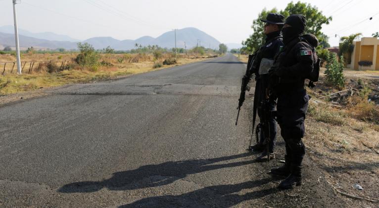 Los restos de las víctimas mutiladas se encontraron dentro de bolsas de plástico en un camino rural. Foto: Reuters.