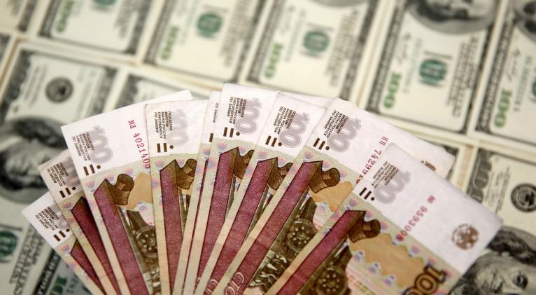 En los años 2013-2014 la participación del rublo y el yuan en las relaciones comerciales entre las dos naciones fue de un 2-3 %, según señaló el embajador ruso en Pekín, Andréi Denísov. Foto: Reuters. 