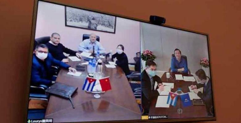 El presidente del grupo, Tang Yuxiang, informó al embajador cubano, Carlos Miguel Pereira, que trabajan en la adquisición de los materiales médicos, cuyo envío se sumará al de más de 40 entidades del estado asiáticos. Foto: PL