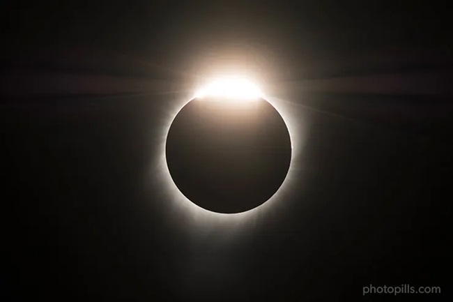 astron2 abril eclipse total de sol