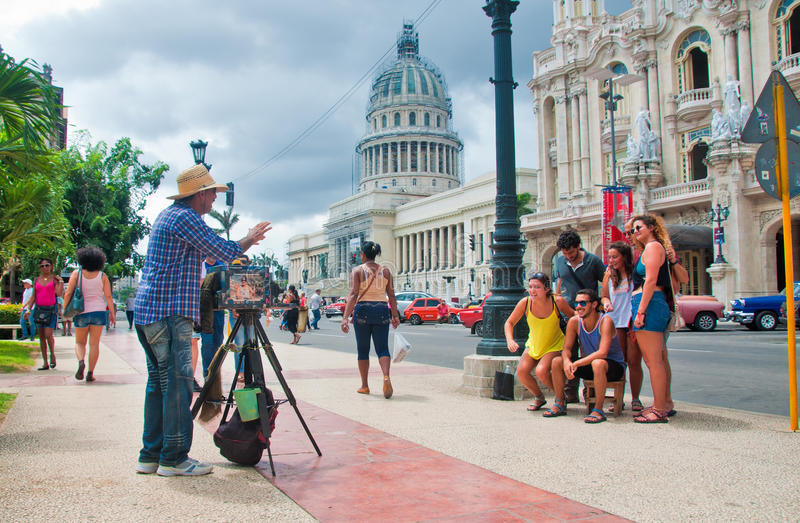 la habana cuba de sept el de turistas en la habana vieja que tiene thei 79125588 0