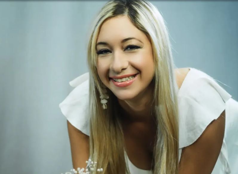 Actriz cubana Laura Delgado interpreta a la Doctora Susana en la telenovela Sábados de Gloria