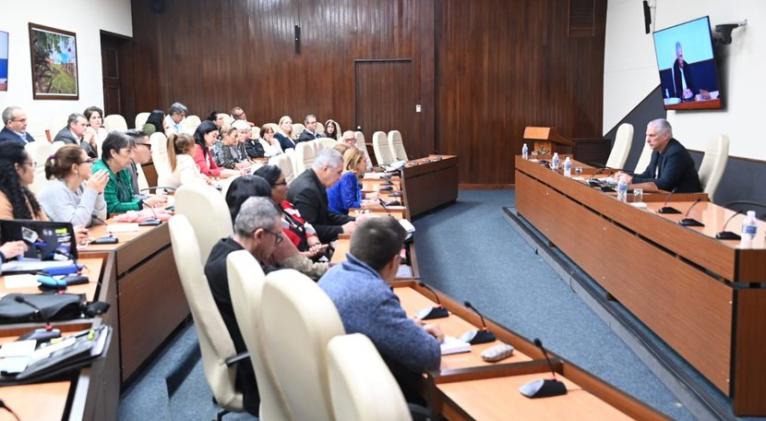 Continúan cayendo los reportes de síndromes febriles inespecíficos