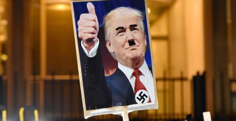 Trump fascista