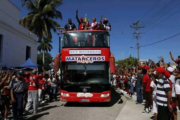 Matanzas recibe a sus campeones