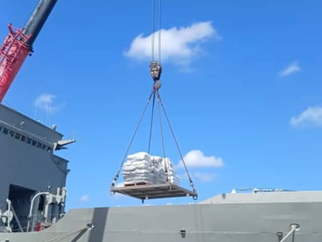 Descarga de buques mexicanos en pierto de La Habana Descarga de buques mexicanos en pierto de La Habana