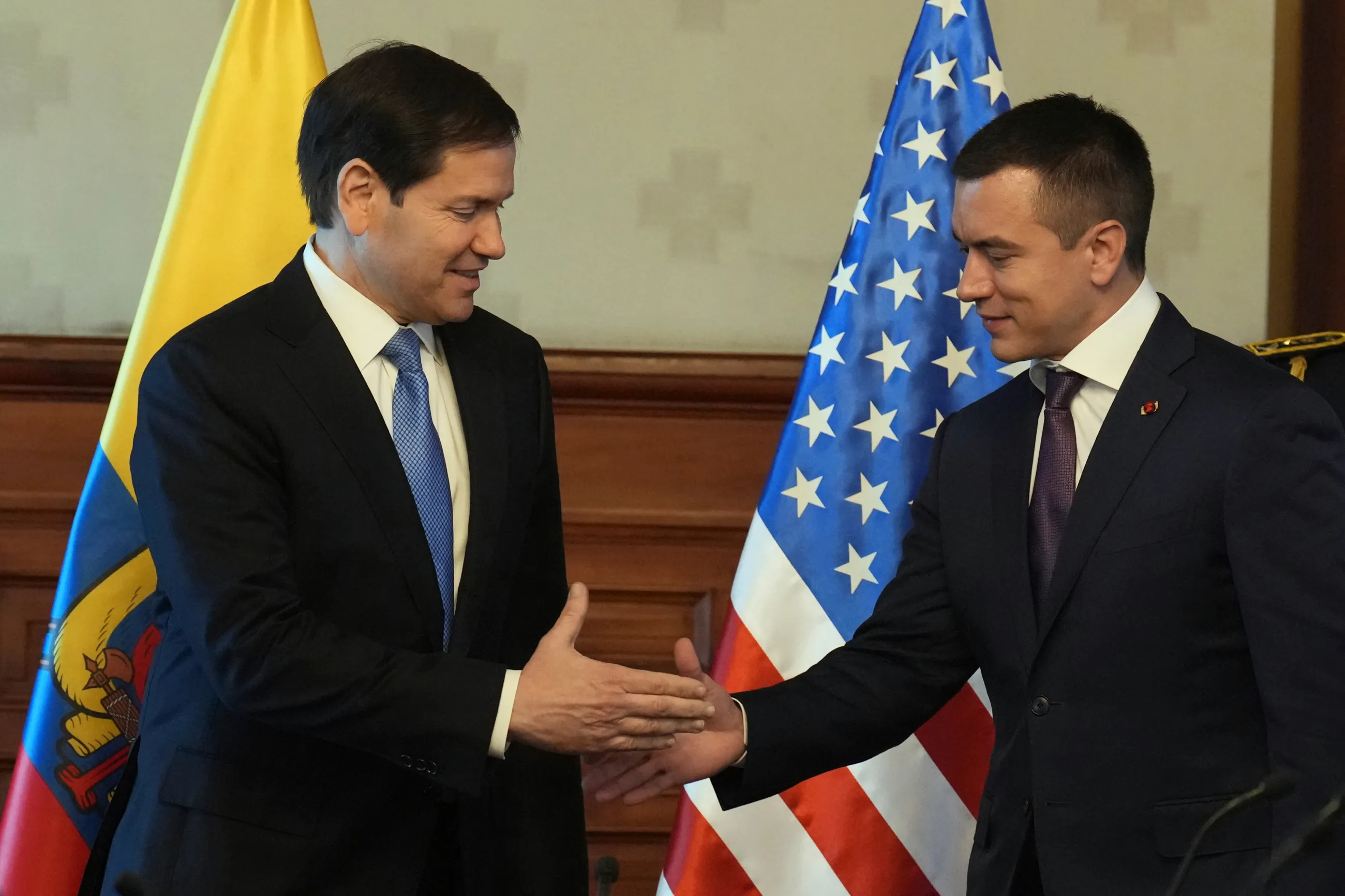 La nueva infamia del mandatario ecuatoriano se produjo unas pocas horas después de recibir una llamada de Marco Rubio, el canciller trumpista. La nueva infamia del mandatario ecuatoriano se produjo unas pocas horas después de recibir una llamada de Marco Rubio, el canciller trumpista.