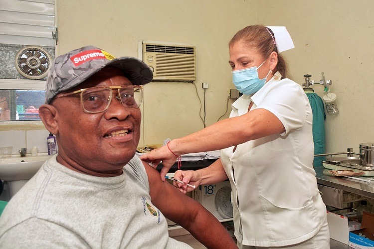 Pacientes convalecientes del virus participan del ensayo clínico de Jusvinza. 