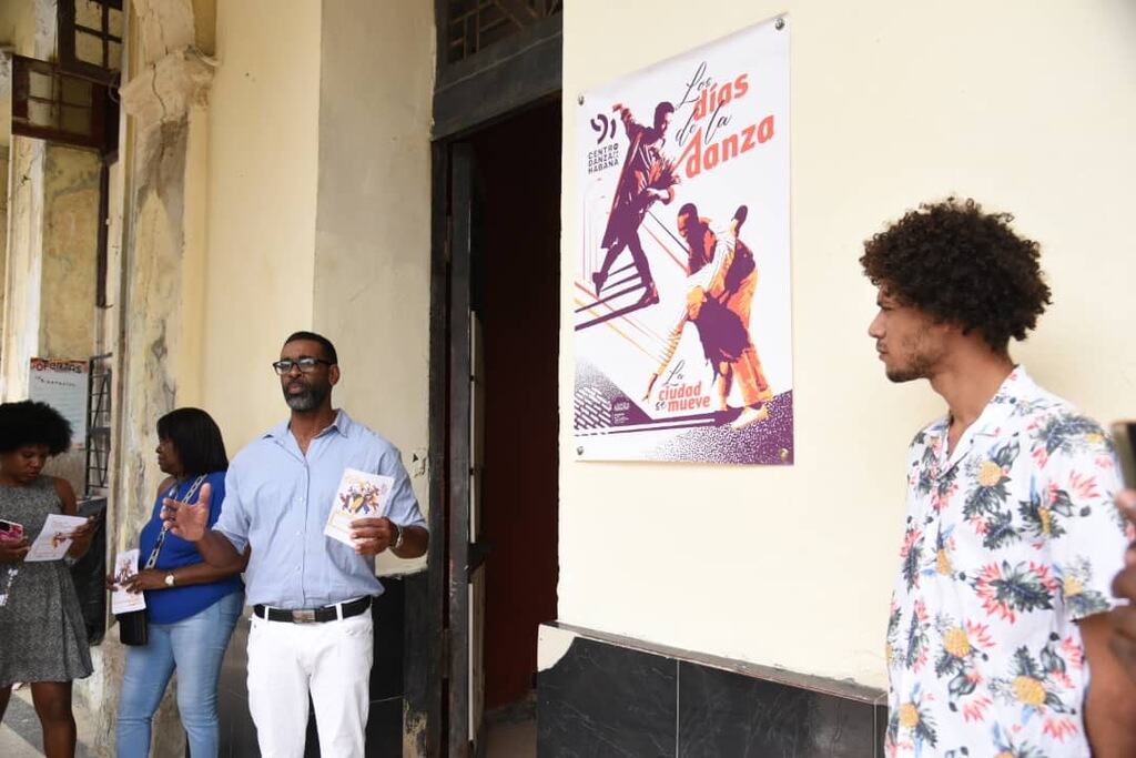 Inauguran exposición "20 años de danza en La Habana". Foto tomada de PL.