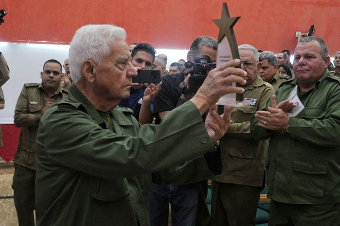 Aniversario 65 de la fundación del Ejército Central