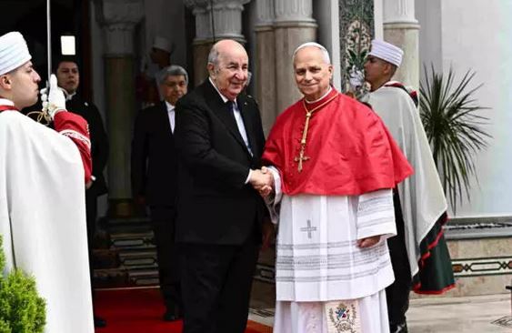 El papa dice que no tiene "miedo" de Trump