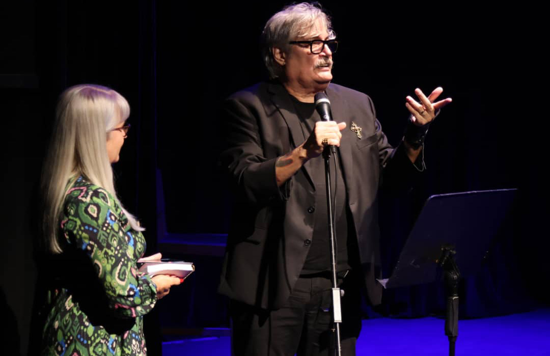 Premio Nacional de Música a Amaury Pérez. Foto: Alejandro Azcuy/ Presidencia de la República Premio Nacional de Música a Amaury Pérez. Foto: Alejandro Azcuy/ Presidencia de la República