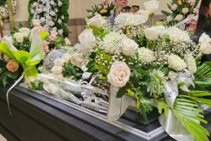 Paulito FG funeraria