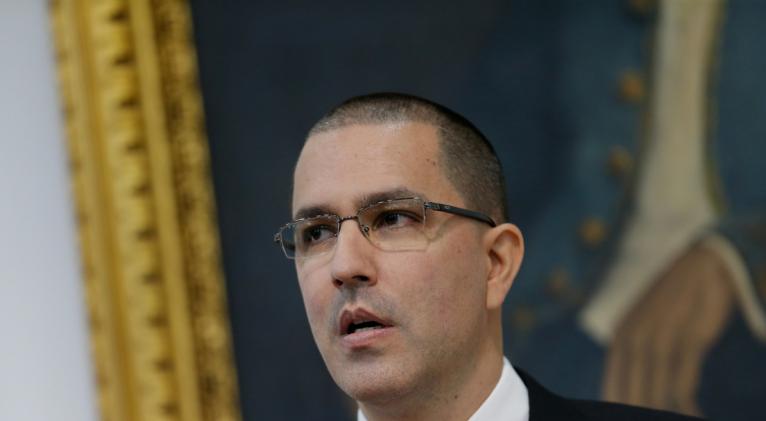 Arreaza precisó que la medida fue dada a conocer por la cancillería brasilera a través de una nota oficial. Foto: Reuters.